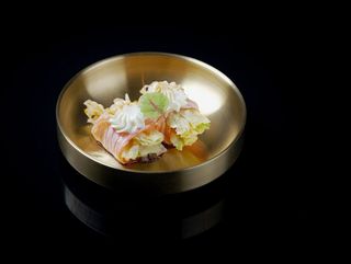 12 Salmon flower