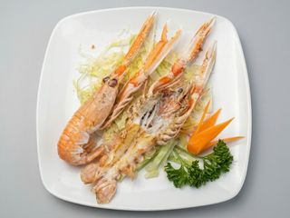 132. Scampi alla piastra