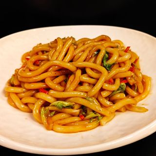 81 Udon saltati con verdure