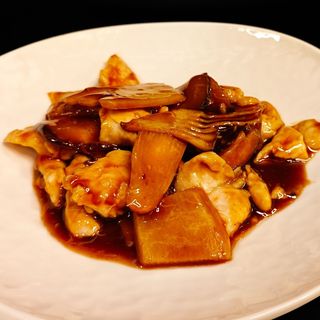 86 Pollo bambù e funghi