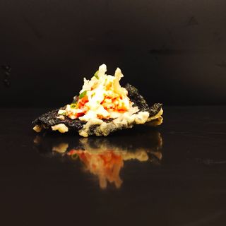 136 - Crunchy nori spicy salmon