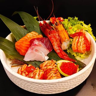 67a - Sashimi royal