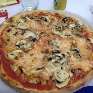 Pizza mix di funghi