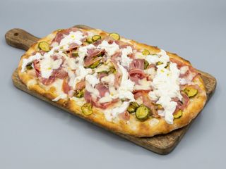 Pizza pancetta e zucchine L