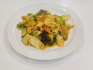 166. Gnocchi di riso con pollo e verdure