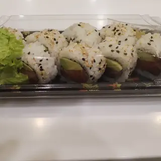 237. Uramaki salmone