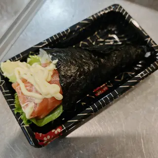 253. Temaki spicy tonno