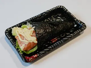 256. Temaki Philadelphia salmone