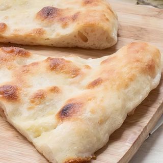 Focaccia al piatto