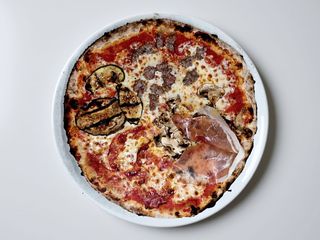 Pizza quattro cantoni