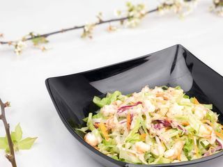 25. Insalata con gamberetti e maionese