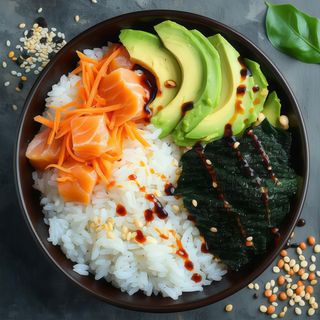 Poke bowl con tonno piccante