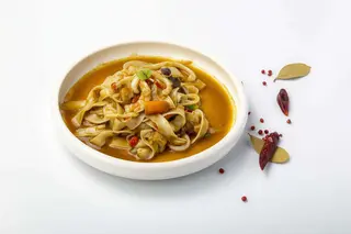 168. pad thai con frutti di mare