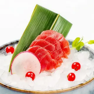 B2:SASHIMI TONNO  8pz  12€