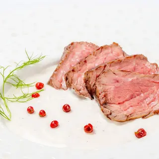D2:ROSTBEEF IN CREMA DI BURRATA  10pz