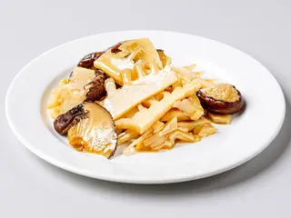 222.funghi e bambù saltati