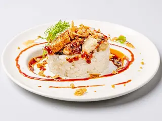 C2:TARTARE ANGUILA E GAMBERONI