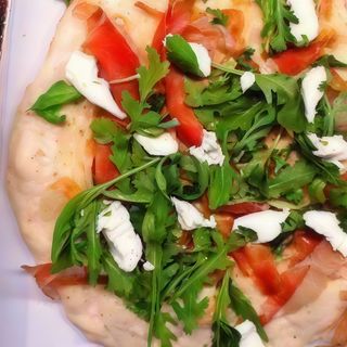 Focaccia ripiena con prosciutto crudo