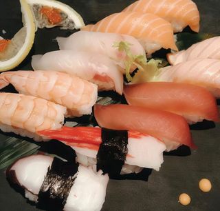 107. Sushi misto grande