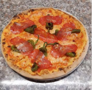 Pizza gustosa - grande