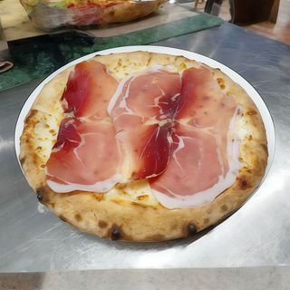 Stracciatella e prosciutto crudo bianca