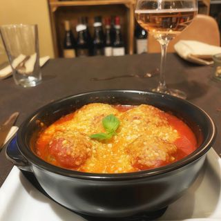 Polpette di fassona dello Chef al sugo con Pecorino