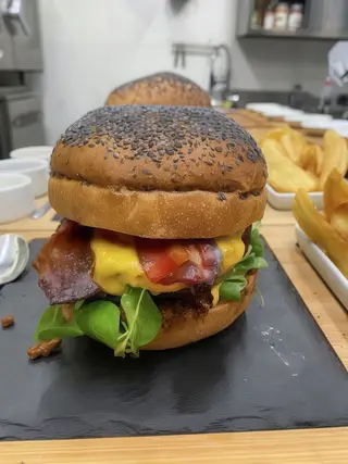 Chili burger
