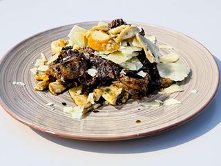 Tagliata Porcini, scaglie e glassa