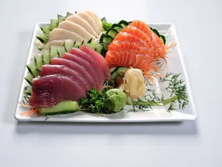 232. Sushi e sashimi misto