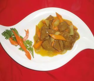 Cp9. Manzo con salsa al curry