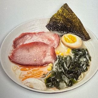 Rs11. Ramen in brodo con manzo