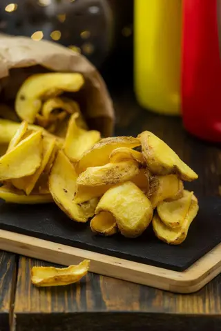 Patatine fritte rustiche