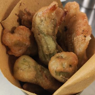 Fiori di zucca fritti