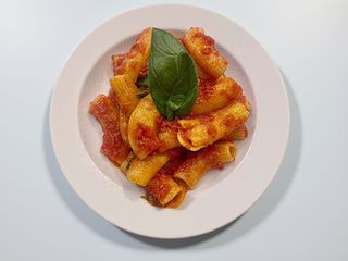 Rigatoni pomodoro e basilico