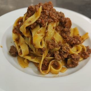 Tagliatelle al ragù tradizionale