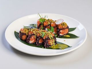 Uramaki Black rucola