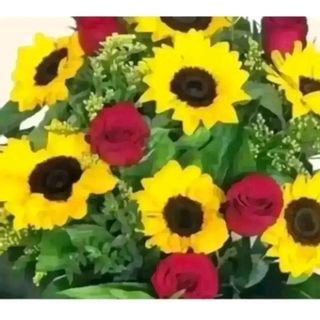 7 girasoli e 5 rose rosse