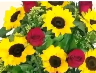 7 girasoli e 5 rose rosse