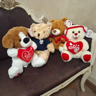 pelushe grande. modello a seconda della disponibilità