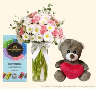 bouquet Margherite bianche e fiori rosa