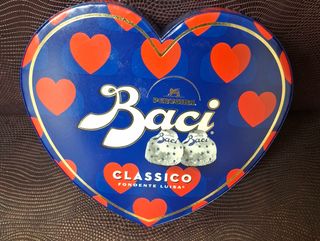 cioccolatini baci scatola a cuore