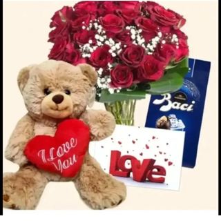 30 rose con nebbiolina con pelushe grande 25 cm ( pelushe puo variare di modello a seconda della disponibilità ma la misura è sempre di 25cm) con scatola baci