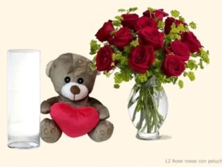 12 rose rosse con pelushe piccolo e vaso