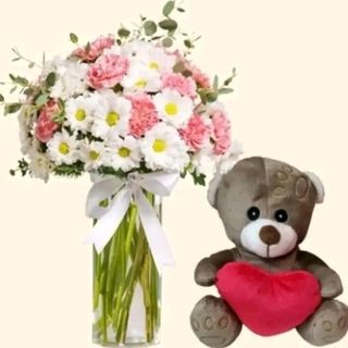 Bouquet Margherite bianche e fiori rosa