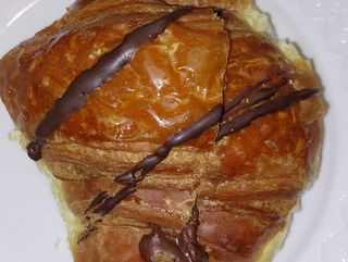 Cornetto con cioccolato