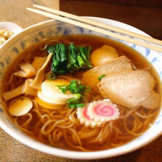 173. Ramen con pesce e verdure