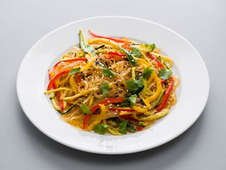169. Spaghetti di soia con verdure