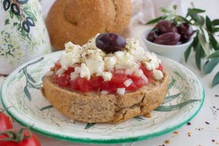 Insalata cretese (Dàkos)