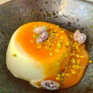 Panna cotta al caramello e pistacchio