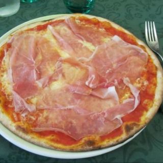 Margherita con prosciutto 